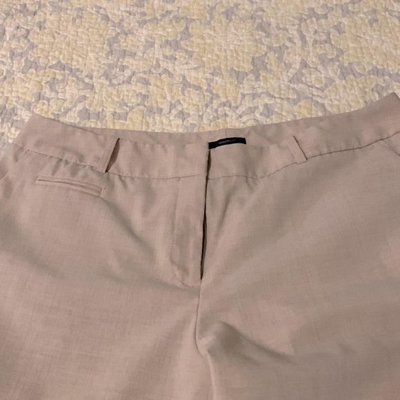 St. John’s Bay Capri pants - Picture 2 of 6